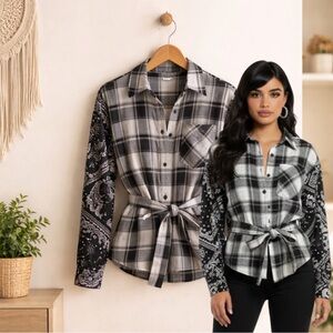 🛍️ SHEIN Black White Plaid Scarf button up Flannel top blouse size small Medium